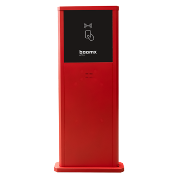 Medium-range RFID reader housing for barriers